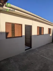 Casa com 2 Quartos para alugar, 60m² no Parque Turistas, Contagem
