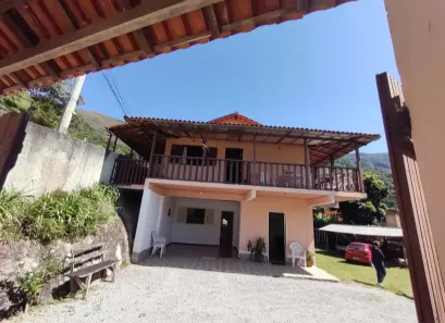 Casa com 3 Quartos à venda, 620m² no Itaipava, Petrópolis