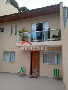 Sobrado com 3 Quartos à venda, 180m² no Santa Cândida, Curitiba