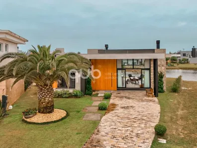 Casa com 4 Quartos à venda, 238m² no XANGRI-LÁ, Xangri-lá