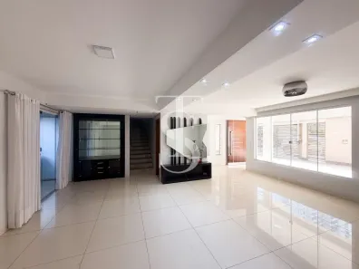 Sobrado com 3 Quartos para alugar, 296m² no Jardim América, Goiânia