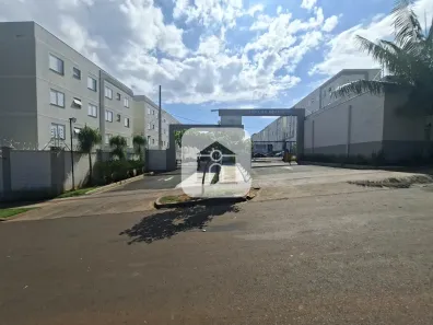 Apartamento com 2 Quartos para alugar, 46m² no Chácaras Tubalina e Quartel, Uberlândia