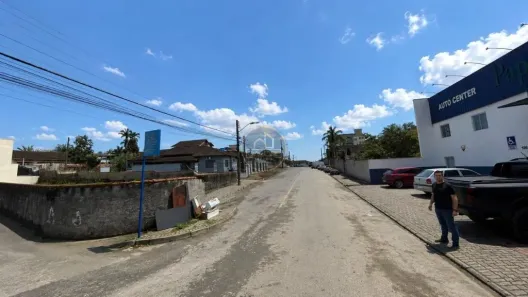 Lote/Terreno à venda, 718m² no Vila Nova, Joinville