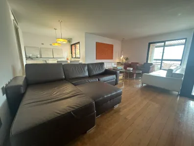 Apartamento com 5 Quartos à venda, 220m² no Vila Uberabinha, São Paulo