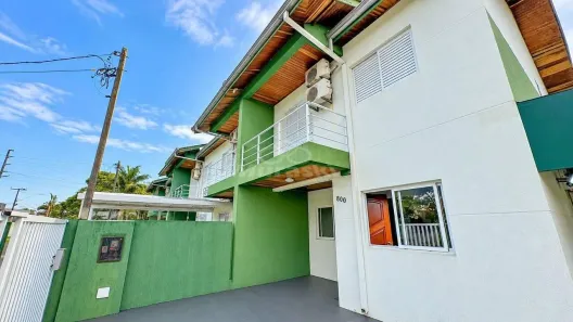 Sobrado com 3 Quartos à venda, 103m² no Centro, Guaratuba