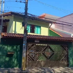 Sobrado com 2 Quartos à venda, 136m² no Parque São Vicente, Mauá