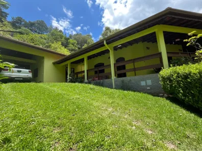 Fazenda/Sítio com 3 Quartos à venda, 34000m² no , Sapucaí-Mirim