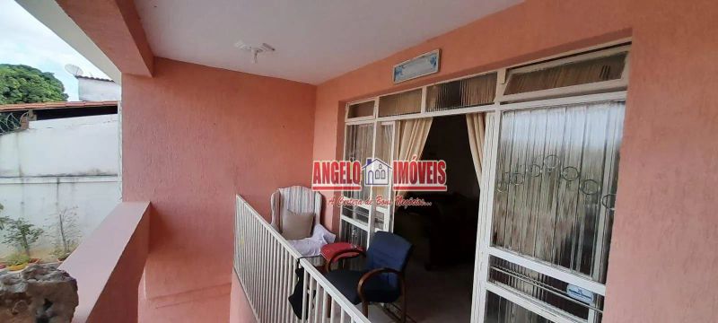 Casa com 3 quartos — Santa Mônica, Belo Horizonte