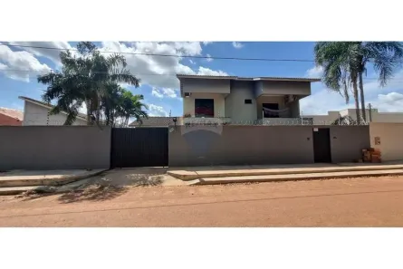 Sobrado com 4 Quartos à venda, 342m² no , Confresa