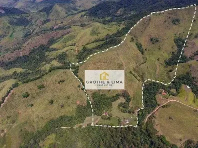 Fazenda/Sítio com 3 Quartos à venda, 100m² no Jardim América, Cruzeiro
