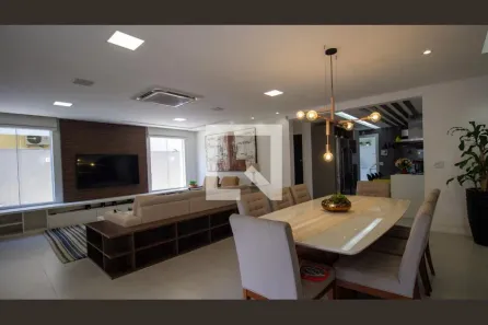 Casa de Condomínio com 5 Quartos à venda, 244m² no Recreio dos Bandeirantes, Rio de Janeiro