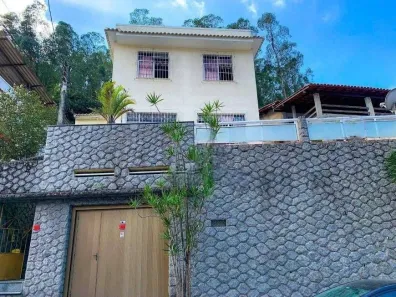Casa com 13 Quartos à venda, 299m² no Santa Rosa, Niterói