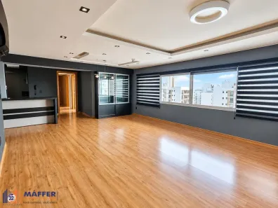 Apartamento com 3 Quartos à venda, 132m² no Passo da Areia, Porto Alegre