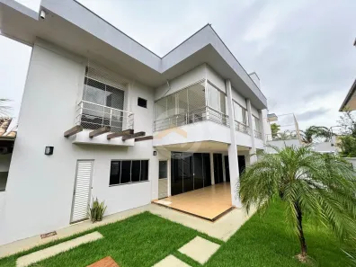 Casa de Condomínio com 4 Quartos para alugar, 357m² no Jardins Atenas, Goiânia
