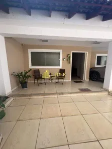 Casa com 3 Quartos à venda, 220m² no Cidade Jardim, Uberlândia