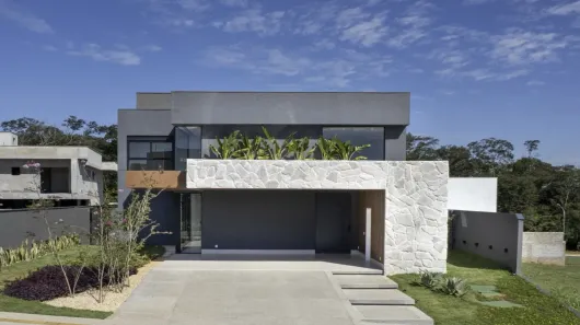 Casa de Condomínio com 3 Quartos à venda, 254m² no Jardins França, Goiânia