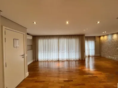 Apartamento com 3 Quartos para alugar, 125m² no Moema, São Paulo