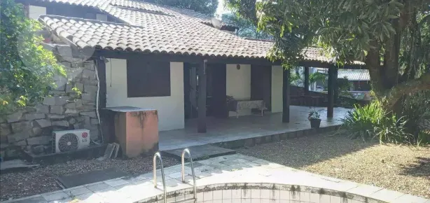 Casa de Condomínio com 5 Quartos à venda, 250m² no Maria Paula, Niterói
