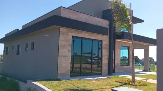 Casa com 3 Quartos à venda, 200m² no Condomínio Riviera de Santa Cristina XIII, Paranapanema
