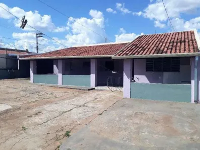 Casa com 2 Quartos à venda, 250m² no Parque União, Bauru