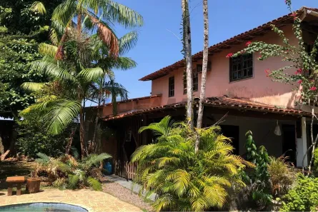 Casa com 4 Quartos à venda, 258m² no Tarumã, Manaus