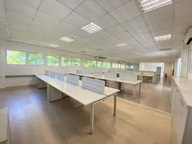 Sala Comercial para alugar, 220m² no Vila Olímpia, São Paulo