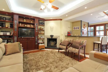 Casa com 4 Quartos à venda, 381m² no Chácara das Pedras, Porto Alegre