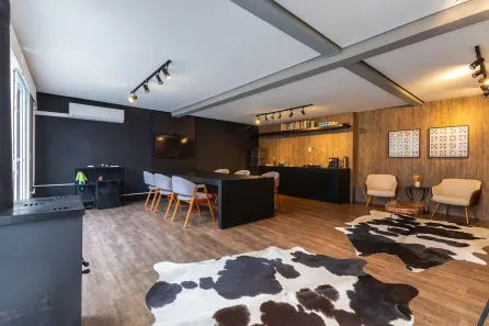 Imóvel Comercial à venda, 712m² no Três Figueiras, Porto Alegre