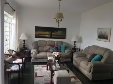 Casa com 3 Quartos à venda, 221m² no Zona Central, Rio Claro