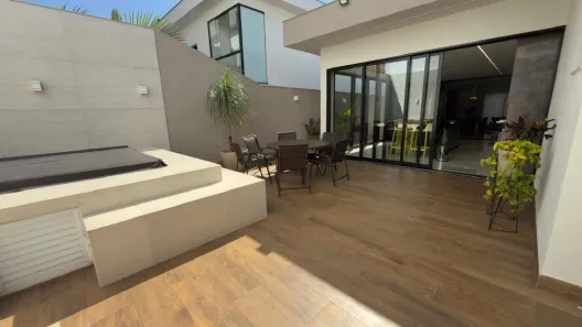 Casa de Condomínio com 3 Quartos para alugar, 340m² no Portal do Sol, Contagem
