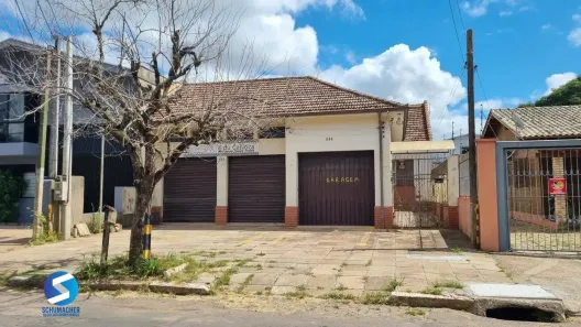 Casa com 3 Quartos à venda, 330m² no Anchieta, Porto Alegre