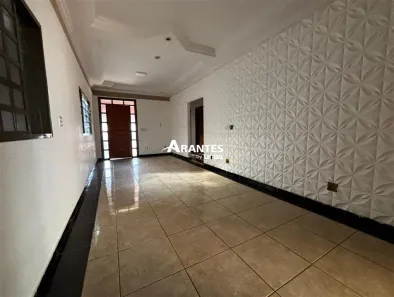 Casa com 4 Quartos à venda, 187m² no Planalto, Uberlândia