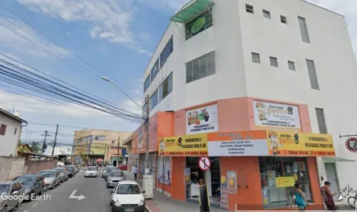 Ponto Comercial à venda, 750m² no Parque Residencial Laranjeiras, Serra