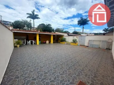 Casa com 3 Quartos à venda, 180m² no Jardim Primavera, Bragança Paulista