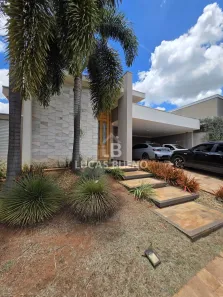 Casa de Condomínio com 3 Quartos para alugar, 260m² no Golden Park Residence II, Mirassol