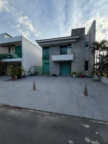 Casa de Condomínio com 3 Quartos à venda, 250m² no Tarumã, Manaus