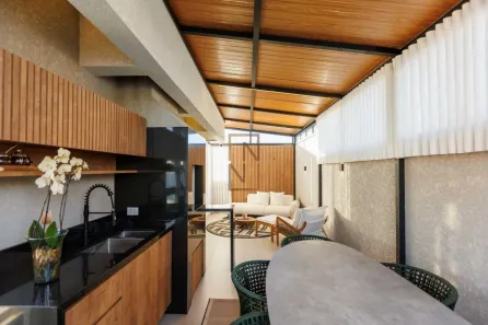 Sobrado com 3 Quartos à venda, 157m² no Jardim das Américas, Curitiba