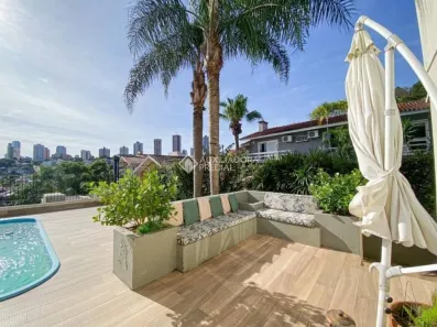 Casa com 4 Quartos à venda, 247m² no Jardim Mauá, Novo Hamburgo