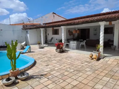 Casa com 4 Quartos para alugar, 180m² no , Nísia Floresta