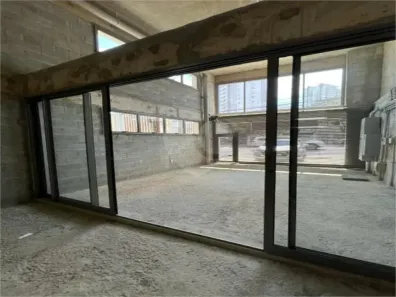 Prédio Comercial para alugar, 390m² no Vila Romana, São Paulo