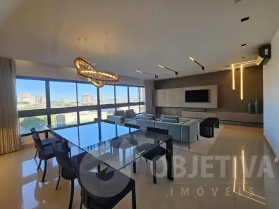com 4 Quartos para alugar, 220m² no Jardim Karaíba, Uberlândia