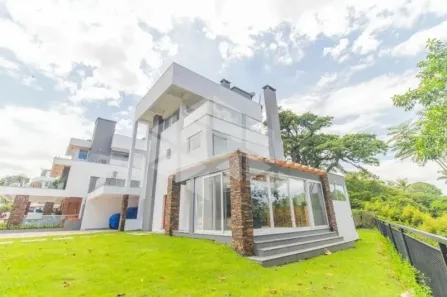Casa de Condomínio com 3 Quartos para alugar, 330m² no Pedra Redonda, Porto Alegre