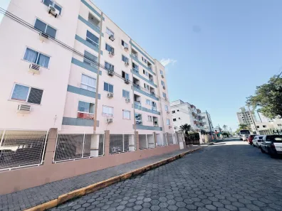 Apartamento com 2 Quartos à venda, 63m² no Tabuleiro, Camboriú