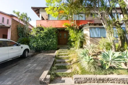 Casa com 4 Quartos à venda, 600m² no Espírito Santo, Porto Alegre