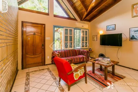 Sobrado com 3 Quartos à venda, 140m² no Jardim Itu, Porto Alegre