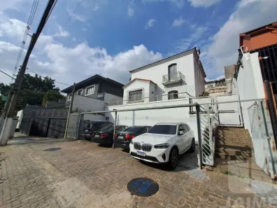 Imóvel Comercial com 4 Quartos para alugar, 332m² no Pacaembu, São Paulo