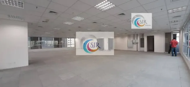 Sala Comercial para alugar, 690m² no Vila Uberabinha, São Paulo