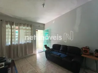 Casa com 2 Quartos à venda, 43m² no Petrolândia, Contagem