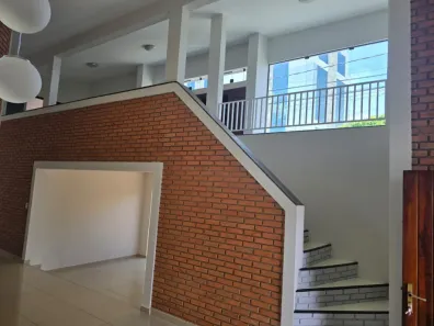 Casa com 5 Quartos à venda, 350m² no Jardim América, Bauru
