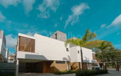 Casa com 3 Quartos à venda, 242m² no Cacupé, Florianópolis